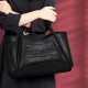 Qiandian crocodile pattern genuine leather large handbag for women, fashionable commuting mother and child, large-capacity tote, single-shoulder crossbody bag